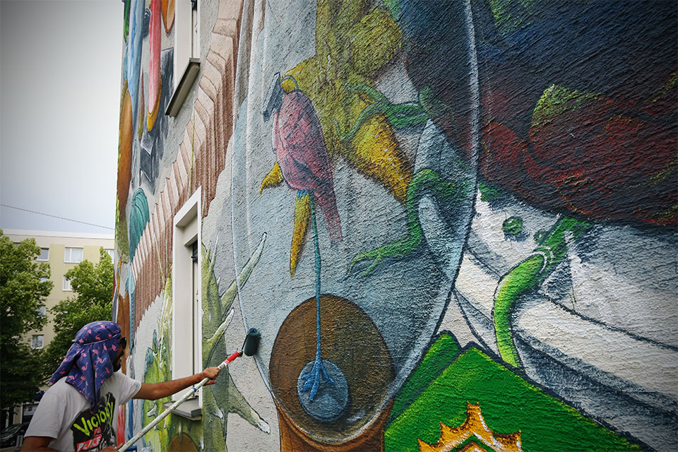 POSITIVE-PROPAGANDA<br>x<br>LIQEN